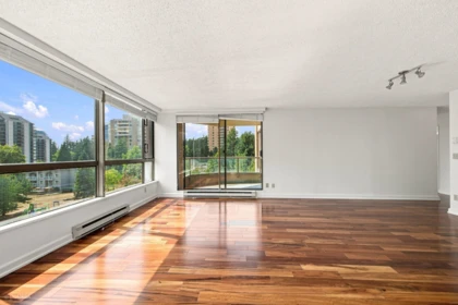 Breakfast Nook Photo of 602 4350 Beresford Street, Burnaby, BC