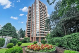602 4350 Beresford Street, Burnaby, BC