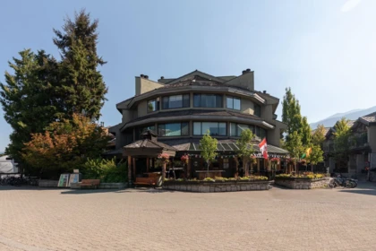 302 4111 Golfers Approach, Whistler, BC, Whistler — Apartment/Condo for sale