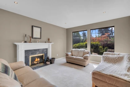 Kitchen Photo of 15049 75 Avenue, Surrey, BC