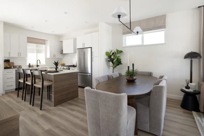 Kitchen Island Photo of 3 2190 Rindall Avenue, Port Coquitlam, BC