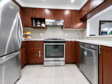 Kitchen Island Photo of 112 1274 Barclay Street, Vancouver, BC