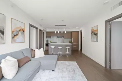 Kitchen Island Photo of 1251 38 Smithe Street, Vancouver, BC