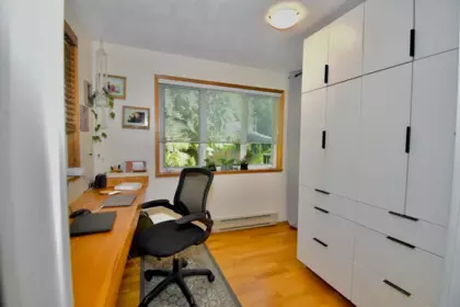 Breakfast Nook Photo of 2703 Robinson Road, Roberts Creek, BC