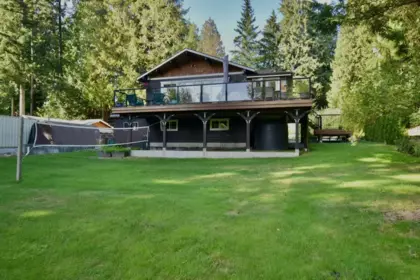 Outdoor Kitchen Photo of 2703 Robinson Road, Roberts Creek, BC