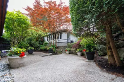 Breakfast Nook Photo of 2220 W 32nd Avenue, Vancouver, BC