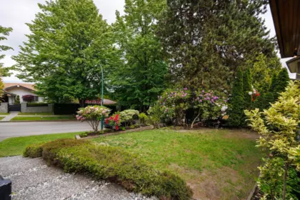 Family Room Photo of 2220 W 32nd Avenue, Vancouver, BC