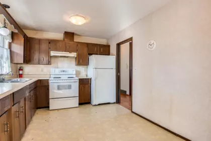 Powder Room Photo of 1260 Victoria Drive, Port Coquitlam, BC