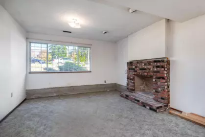 Primary Bedroom Photo of 1260 Victoria Drive, Port Coquitlam, BC