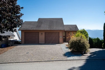 Community Amenities Photo (Clubhouse) of 35950 Eaglecrest Place, Abbotsford, BC