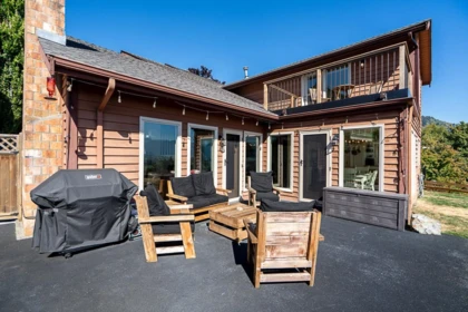 Hot Tub / Spa Photo of 35950 Eaglecrest Place, Abbotsford, BC