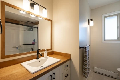 Laundry Room Photo of 35950 Eaglecrest Place, Abbotsford, BC