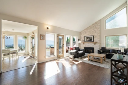Living Room Photo of 35950 Eaglecrest Place, Abbotsford, BC