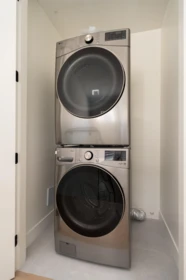 Laundry Room Photo of 1 5969 Granville Street, Vancouver, BC