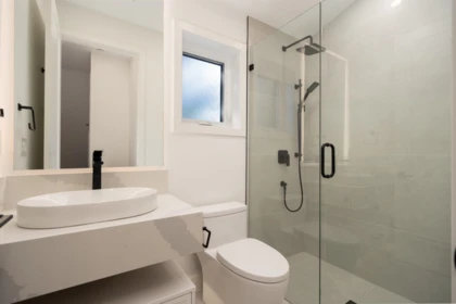 Powder Room Photo of 1 5969 Granville Street, Vancouver, BC