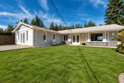 4144 Browning Road, Sechelt, BC, Sechelt — Single Family Residence for sale