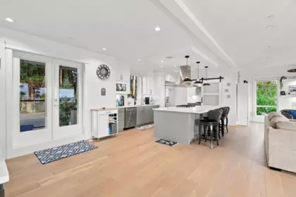 Breakfast Nook Photo of 15472 Buena Vista Avenue, White Rock, BC