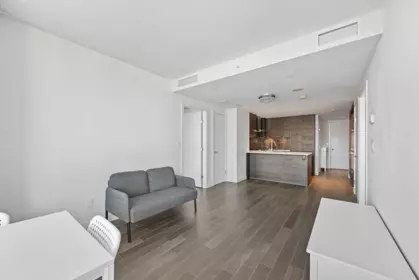 1007 7468 Lansdowne Road, Richmond, BC, Richmond — Apartment/Condo for sale