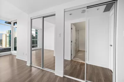 Laundry Room Photo of 2302 1205 W Hastings Street, Vancouver, BC