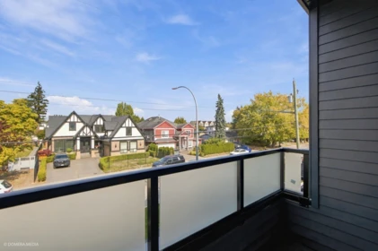 Hallway Photo of 1 17432 58 Avenue, Surrey, BC