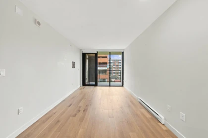 Primary Bedroom Photo of 507 239 Keefer Street, Vancouver, BC