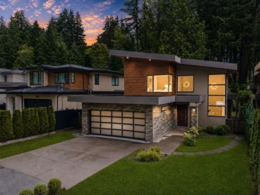 31 Glenmore Drive, West Vancouver, BC, West Vancouver — Single Family Residence for sale