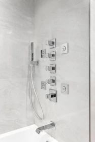 Primary Bathroom Photo of 904 2323 Fir Street, Vancouver, BC