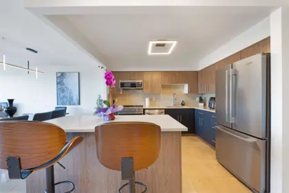 803 1327 E Keith Road, North Vancouver, BC, North vancouver — Apartment/Condo for sale