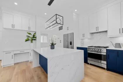 2995 E 17th Avenue, Vancouver, BC, Vancouver — Half Duplex for sale