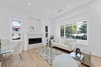2995 E 17th Avenue, Vancouver, BC, Vancouver — Half Duplex for sale