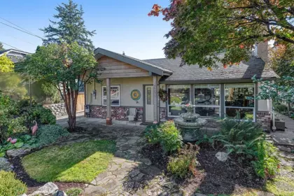 535 E Keith Road, North Vancouver, BC, North vancouver — Single Family Residence for sale
