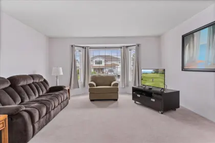 5780 Manchester Place, Chilliwack, BC, Chilliwack — Single Family Residence for sale