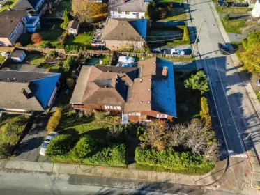 809-811 Duthie Avenue, Burnaby, BC, Burnaby — Duplex for sale
