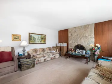6370 Mesa Court, Burnaby, BC, Burnaby — Single Family Residence for sale