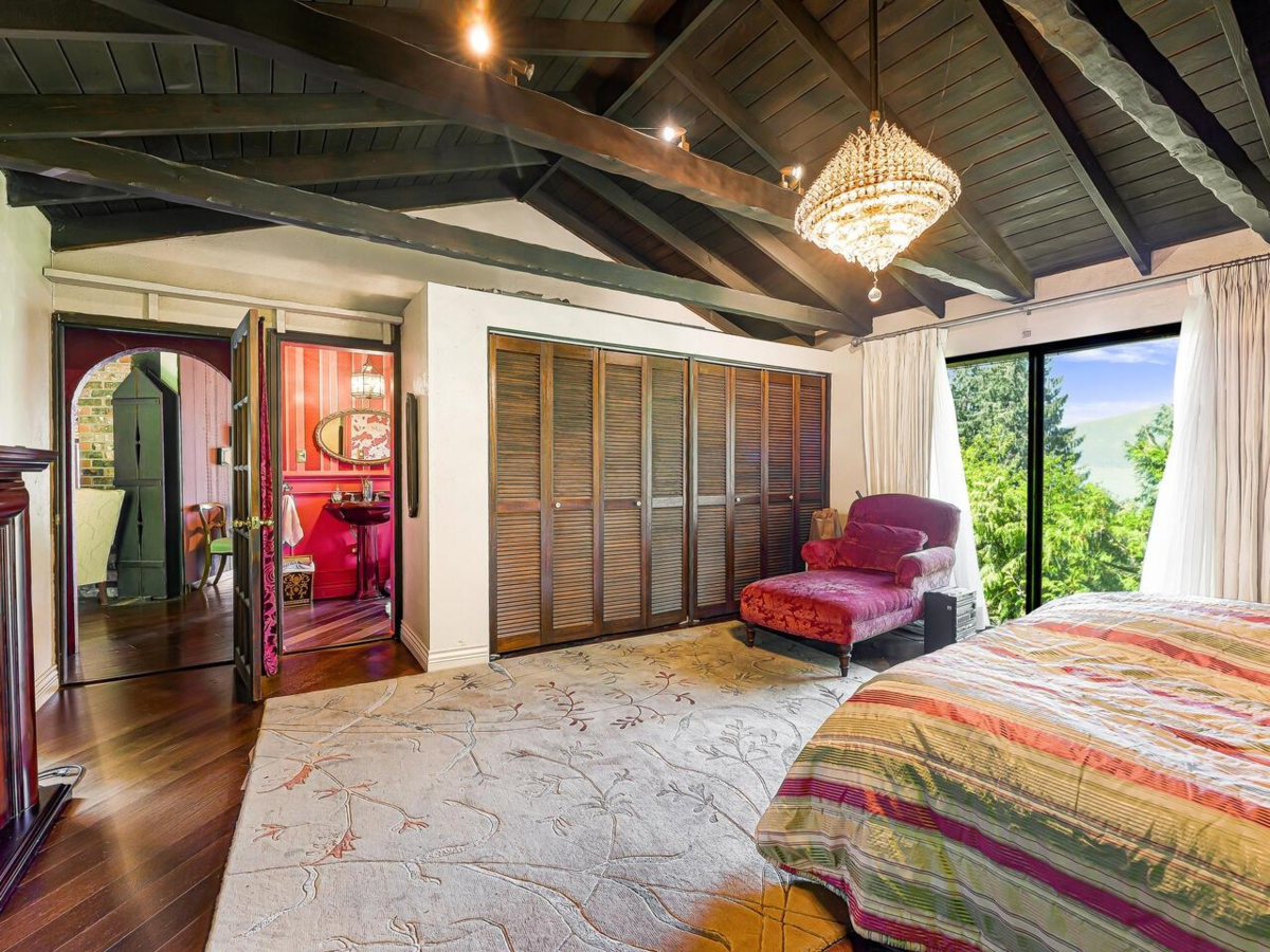 Bedroom 4 Photo of 35 Lions Bay Avenue, Lions Bay, BC