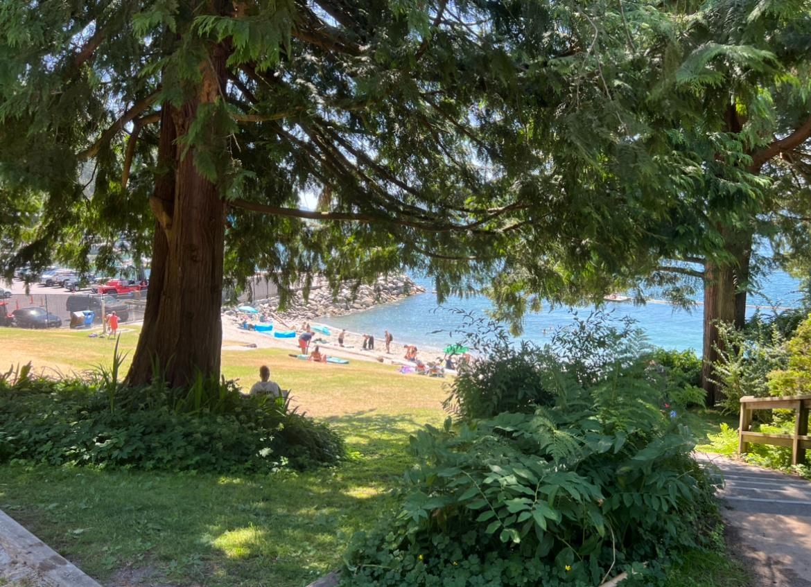 Garage Interior Photo of 35 Lions Bay Avenue, Lions Bay, BC