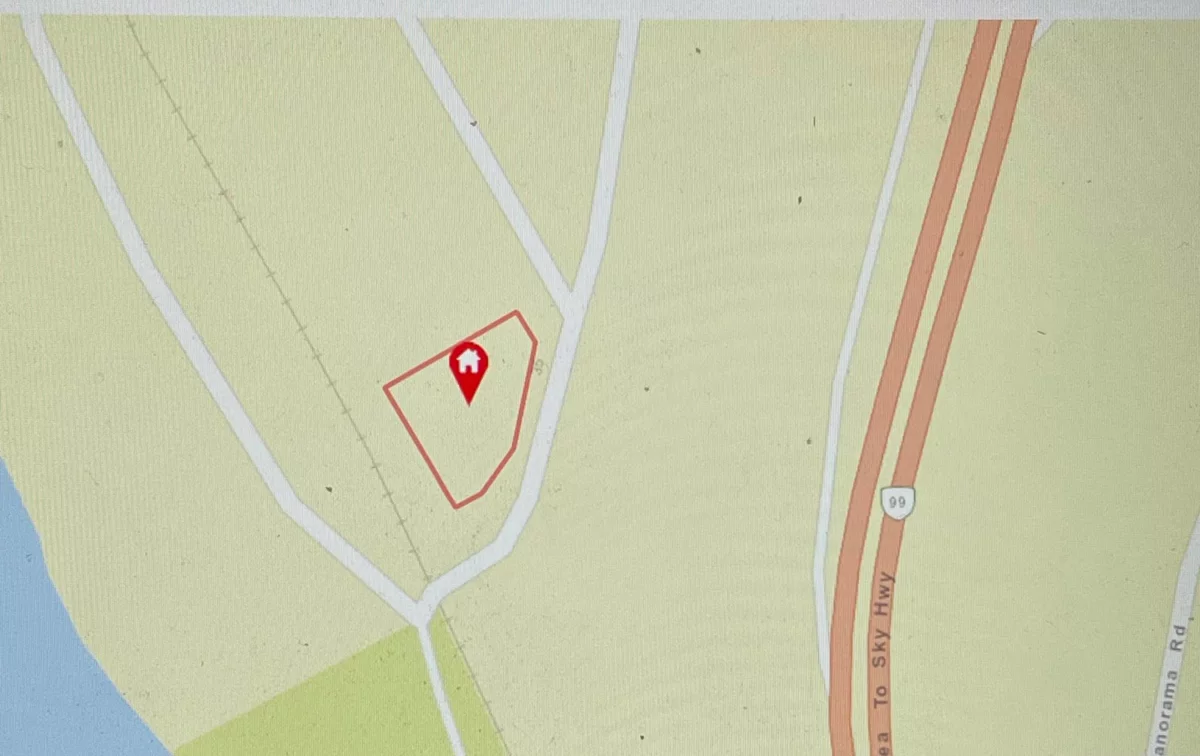 Hot Tub / Spa Photo of 35 Lions Bay Avenue, Lions Bay, BC