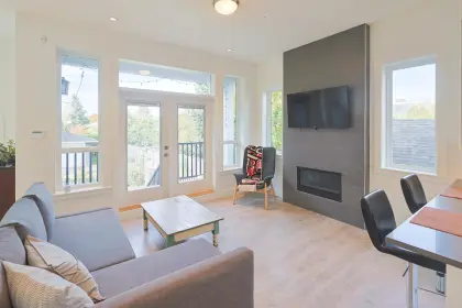 5851 St. George Street, Vancouver, BC, Vancouver — Half Duplex for sale