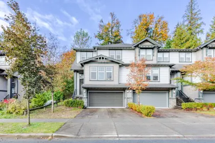 13501 Nelson Peak Drive, Maple Ridge, BC, Maple ridge — Row House (Non-Strata) for sale