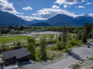 7651 Seven O'clock Drive, Pemberton, BC, Pemberton — Land for sale