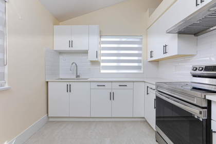 Primary Bedroom Photo of 12458 76b Avenue, Surrey, BC