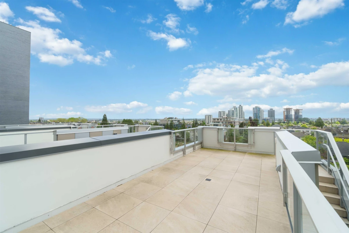 Bedroom 2 Photo of 681 W 59th Avenue, Vancouver, BC