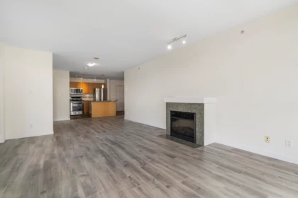 1106 5611 Goring Street, Burnaby, BC, Burnaby — Apartment/Condo for sale