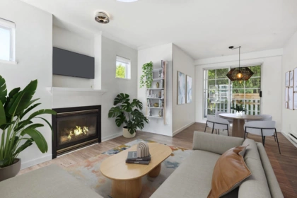 300 137 E 1st Street, North Vancouver, BC, North Vancouver — Apartment/Condo for sale