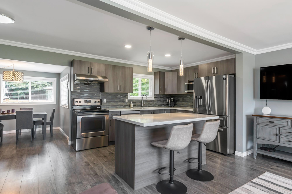 Dining Area Photo of 7686 Blott Street, Mission, BC