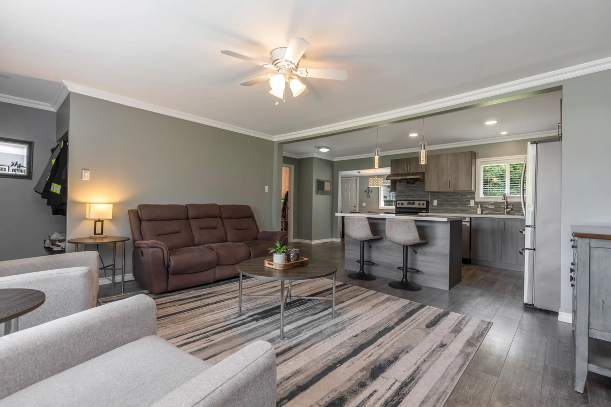 Guest Bathroom Photo of 7686 Blott Street, Mission, BC