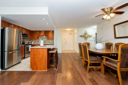 219 285 Newport Drive, Port Moody, BC, Port Moody — Apartment/Condo for sale