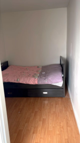 Primary Bedroom Photo of 14920 Kew Drive, Surrey, BC