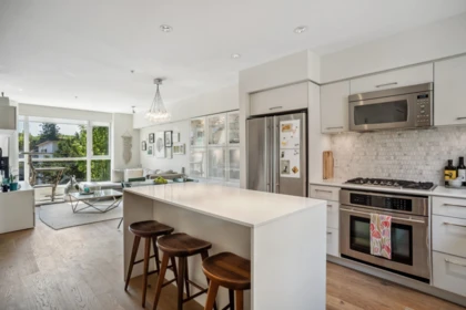 207 1961 Collingwood Street, Vancouver, BC, Vancouver — Townhouse for sale