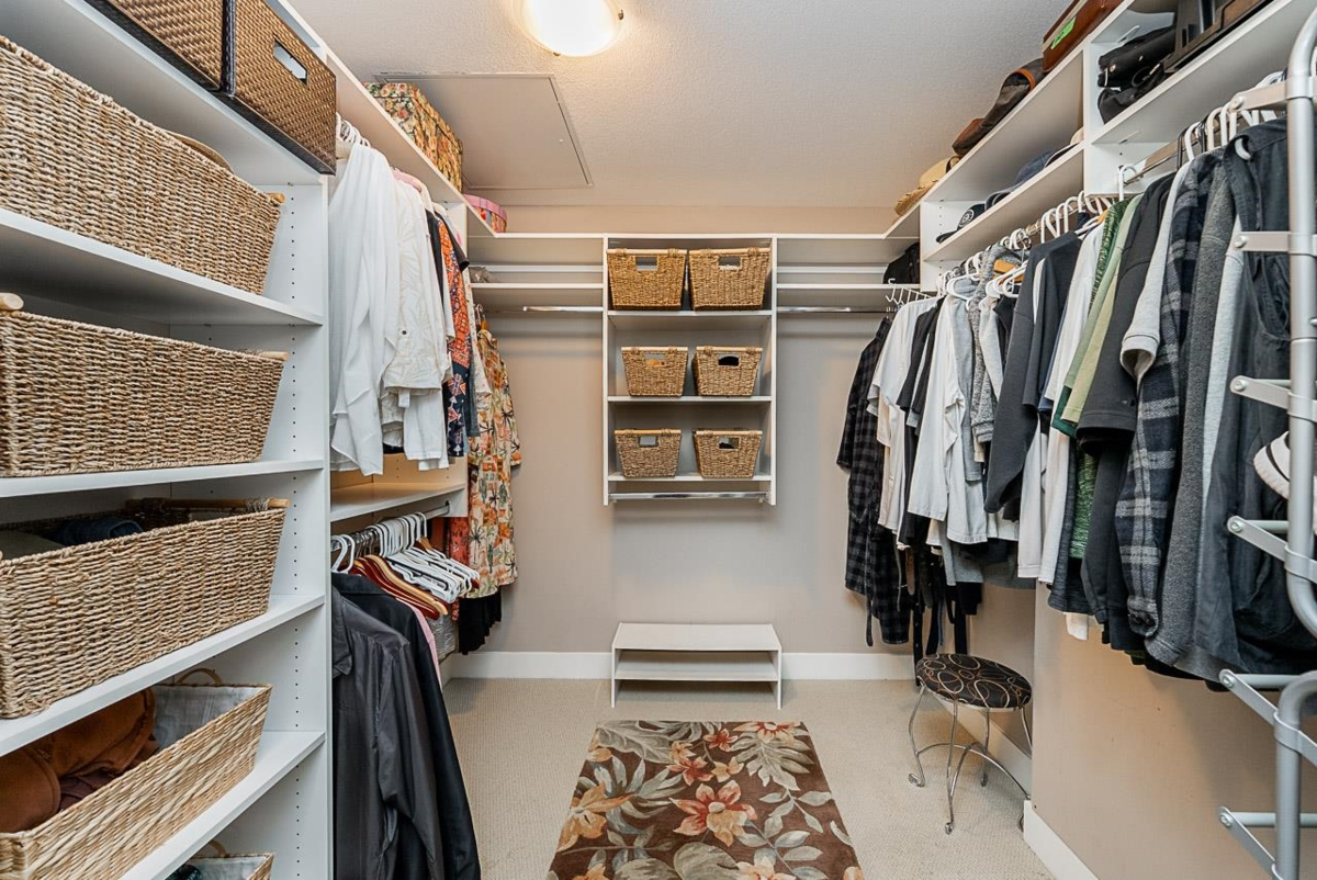 Basement Recreation Room Photo of 308 16499 64 Avenue, Surrey, BC